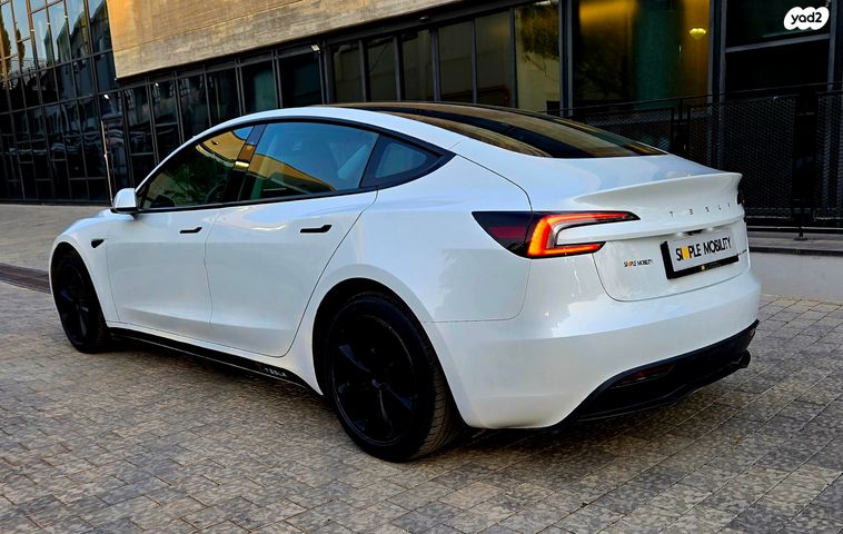 מודעת רכב טסלה מודל 3