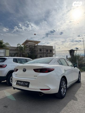 מאזדה 3
