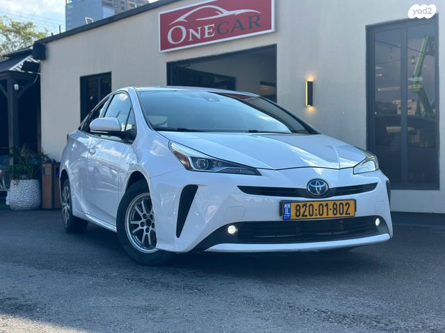 מודעת רכב טויוטה פריוס