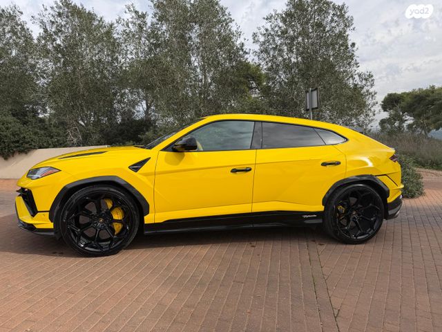 למבורגיני אורוס