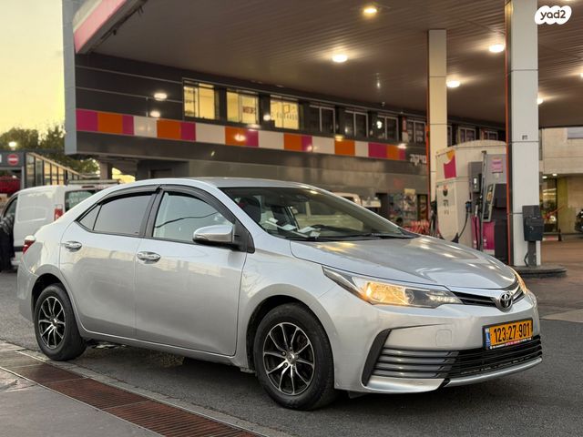 מודעת רכב טויוטה קורולה