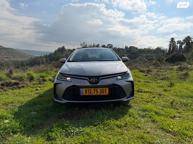 מודעת רכב טויוטה קורולה