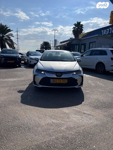 מודעת רכב טויוטה קורולה