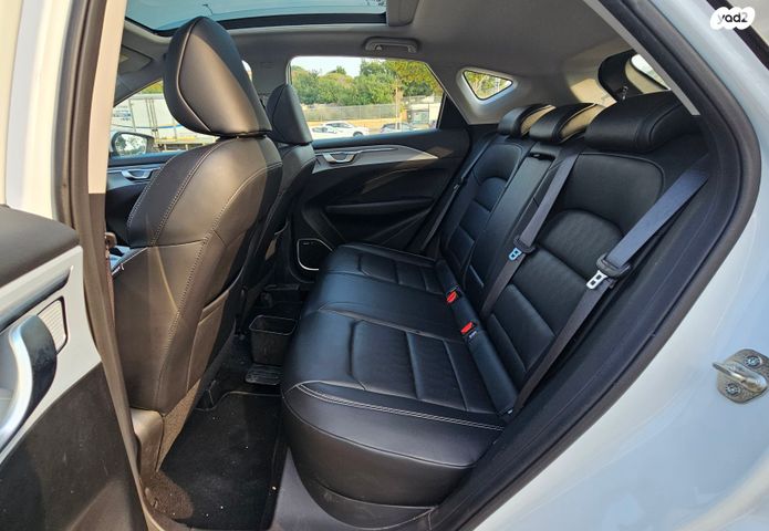 ג׳ילי Geometry C