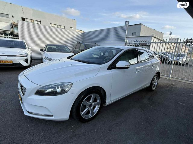 מודעת רכב וולוו V40