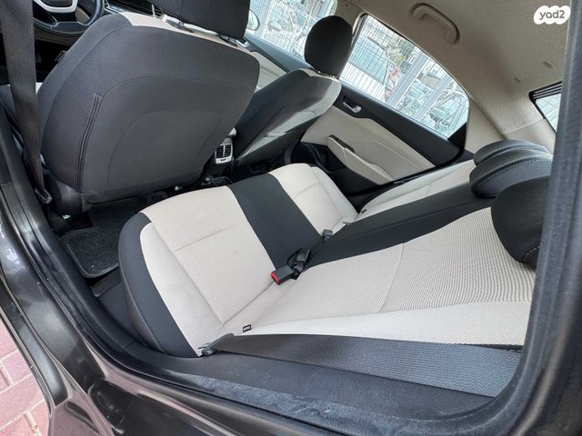 יונדאי אקסנט i25