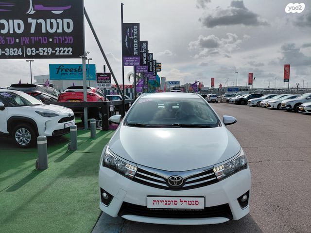 טויוטה קורולה