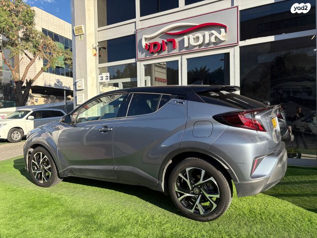 טויוטה C-HR