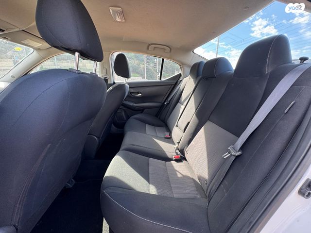 ניסאן סנטרה