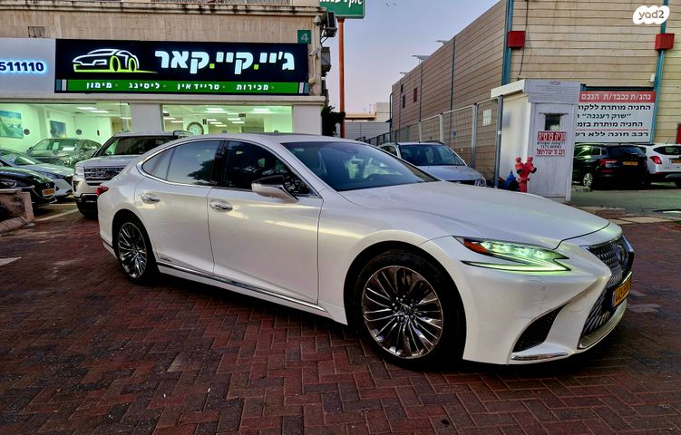 מודעת רכב לקסוס LS