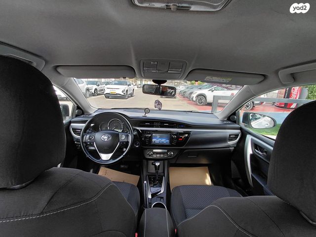 טויוטה קורולה