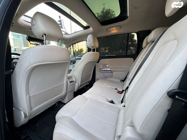 מרצדס-בנץ EQB