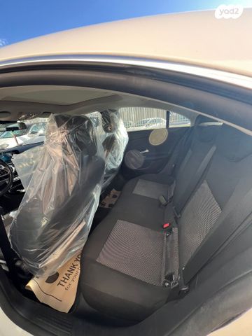 מרצדס-בנץ CLA