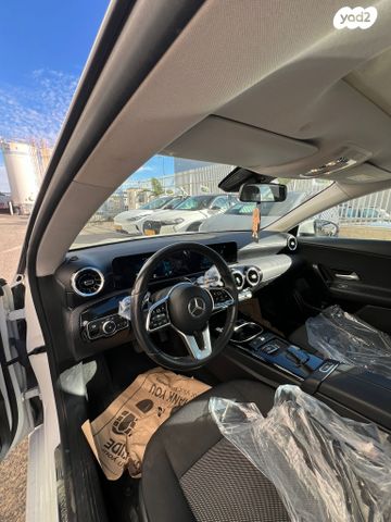 מרצדס-בנץ CLA