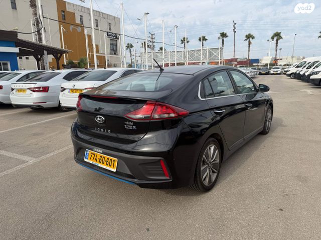 יונדאי איוניק