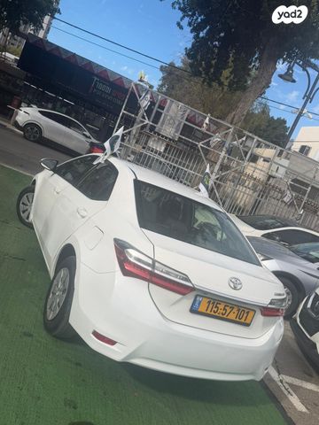 טויוטה קורולה