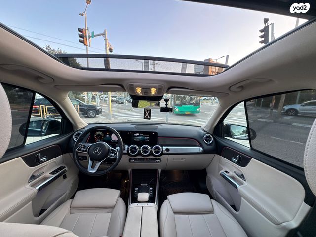 מרצדס-בנץ EQB