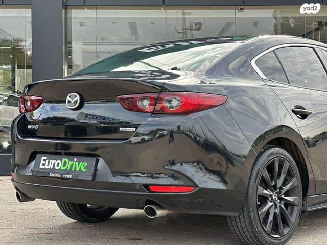 מאזדה 3