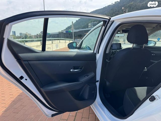 ניסאן סנטרה