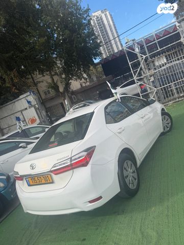 טויוטה קורולה