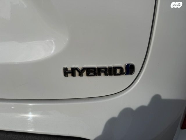 טויוטה יאריס קרוס