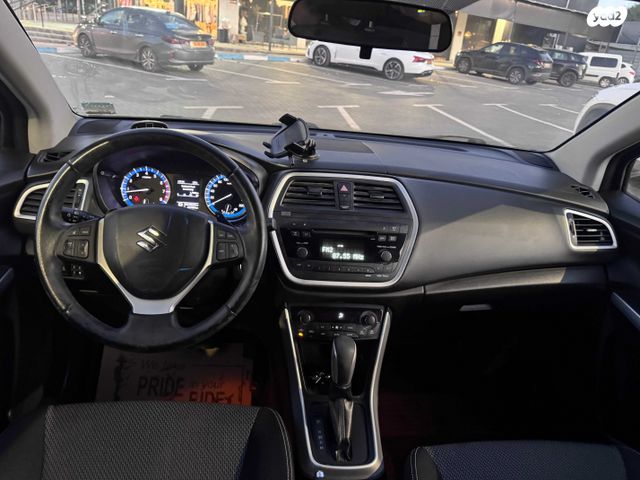 סוזוקי קרוסאובר