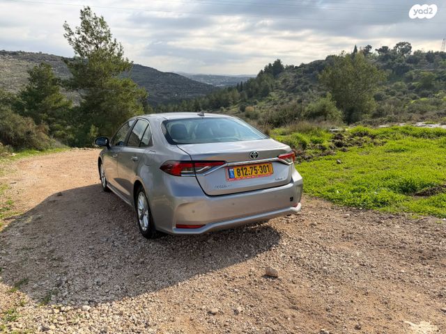 טויוטה קורולה