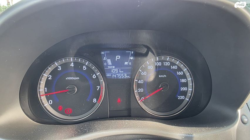 יונדאי אקסנט i25