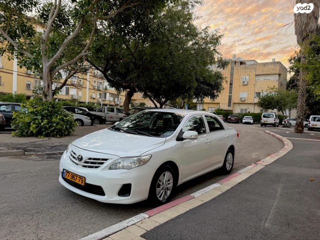 טויוטה קורולה