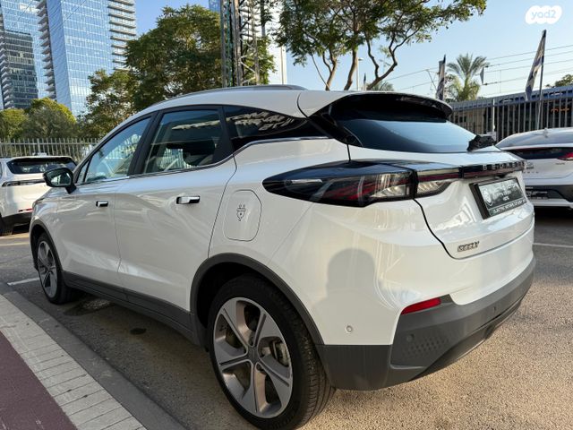 ג׳ילי Geometry C