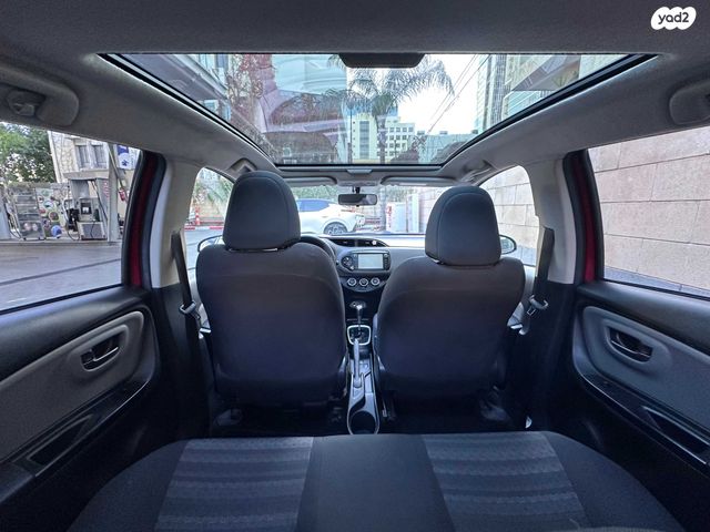 טויוטה יאריס