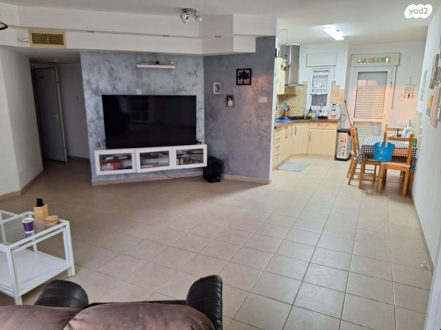 דירת גן, המעפילים 6, גבעת נשר, נשר