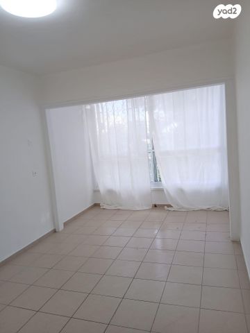 שדרות יוספטל 30