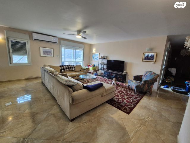 דירת גן, פטום הקטורת 13, גבעת הזית, אפרת