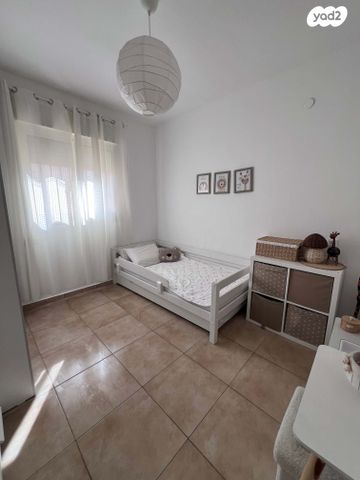 דירה, חלוקי נחל 16, נופי סלע, מעלה אדומים