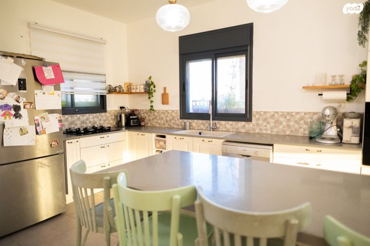 דו משפחתי, הגיא 1, טנא, טנא