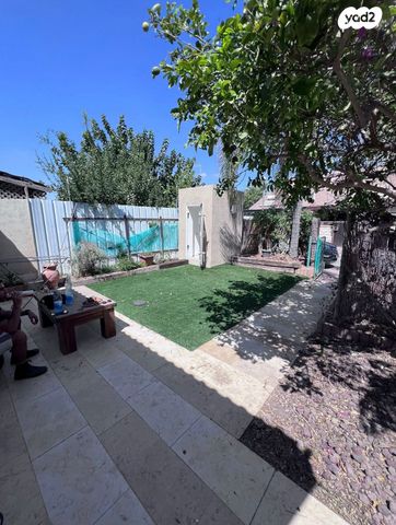 בית פרטי/ קוטג', חנוך אלבק 28, רמות, באר שבע