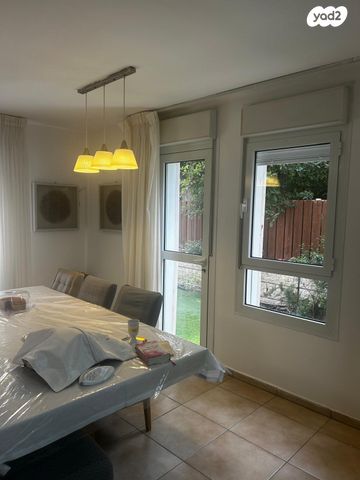 בית פרטי/ קוטג', רבי יהודה 9, גבעת אביב, גדרה