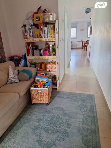 דירה, דוכיפת 26, סנסן, צור הדסה