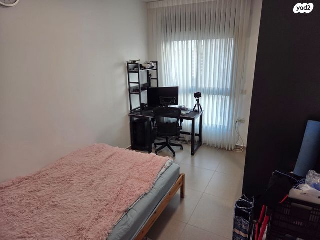 דירה, קרל פופר 5, קרית המדע, נתניה