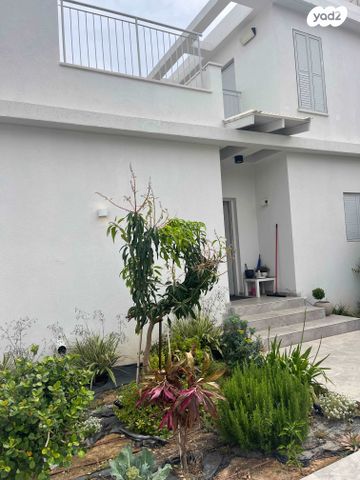 בית פרטי/ קוטג', עזרא 15, שיכוני המזרח, ראשון לציון