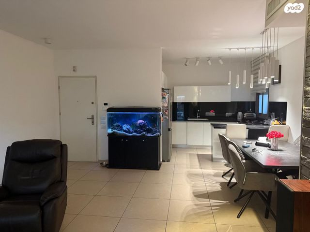 דירה, הרברט סיימון 8, פסגות אפק, ראש העין