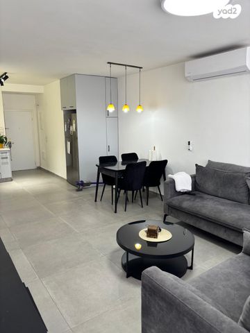 דירה, פתח תקווה 4, מרכז, קרית עבודה, חולון