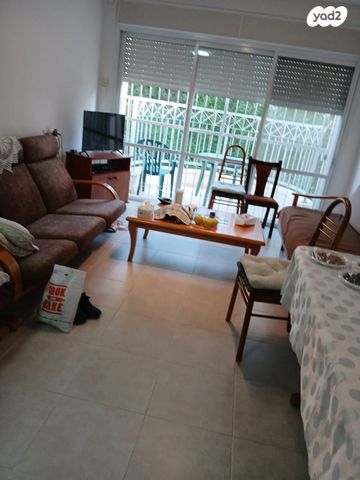 דירה, האלון 6, כרמל מערבי, חיפה