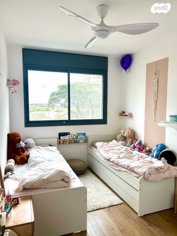 דירה, הגנים 12, נווה גן, רמת השרון