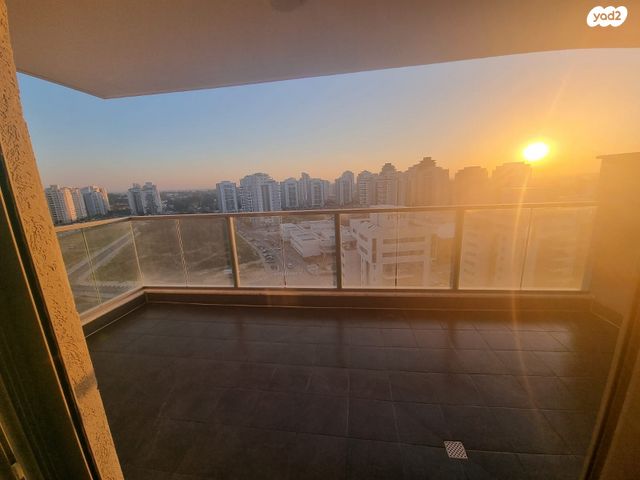 שדרות הרב משה שמואל שפירא 4