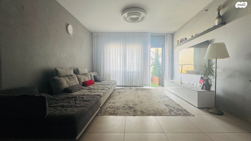 דירה, אברהם מחרז 16, סנטרל פארק / האצטדיון, באר שבע