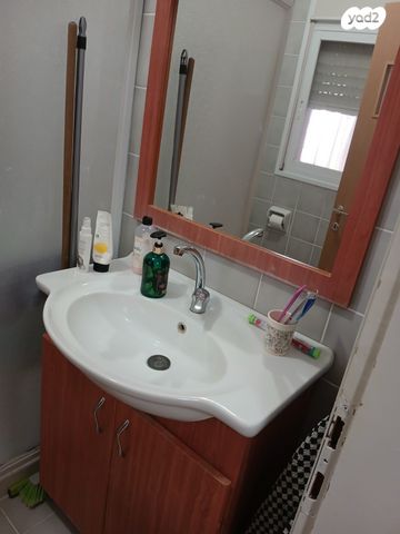 דירה, האלון 6, כרמל מערבי, חיפה