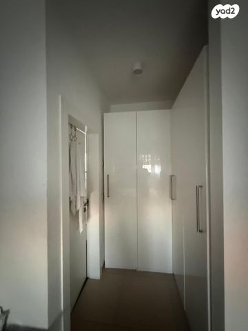 דירה, הרברט סיימון 8, פסגות אפק, ראש העין