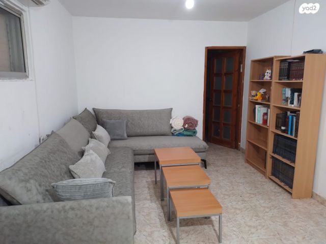 יוני נתניהו 44